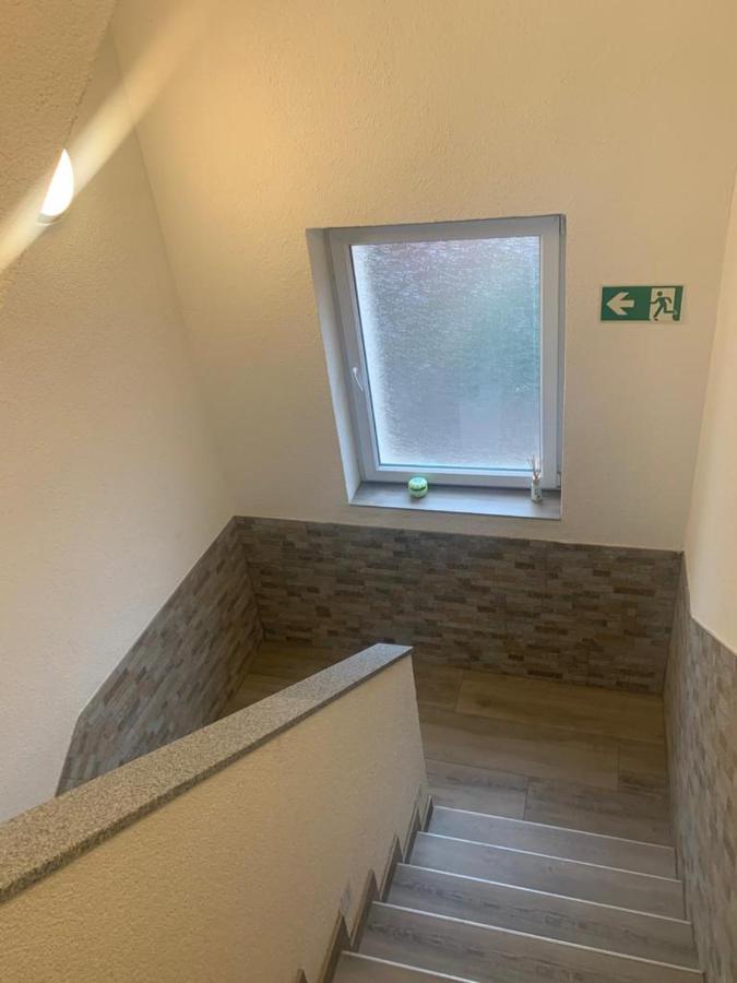 ווסלינג Godorfer Burg Monteuer Zimmer מראה חיצוני תמונה