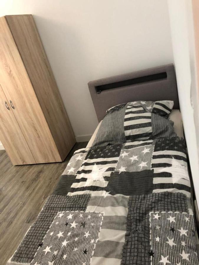 ווסלינג Godorfer Burg Monteuer Zimmer מראה חיצוני תמונה